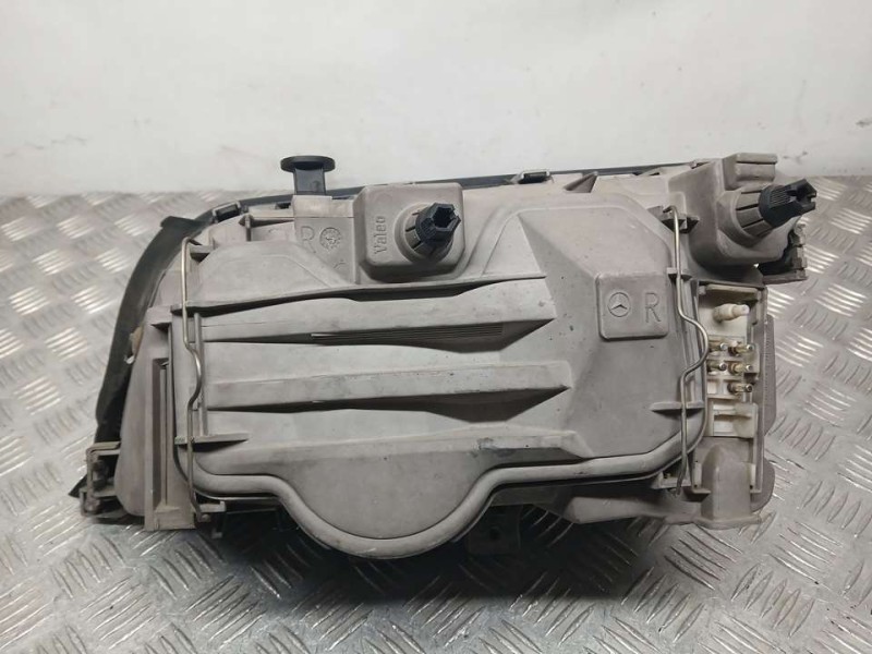 Recambio de faro derecho para mercedes-benz clase c (w202) berlina 250 td (202.128) referencia OEM IAM A2028201861  