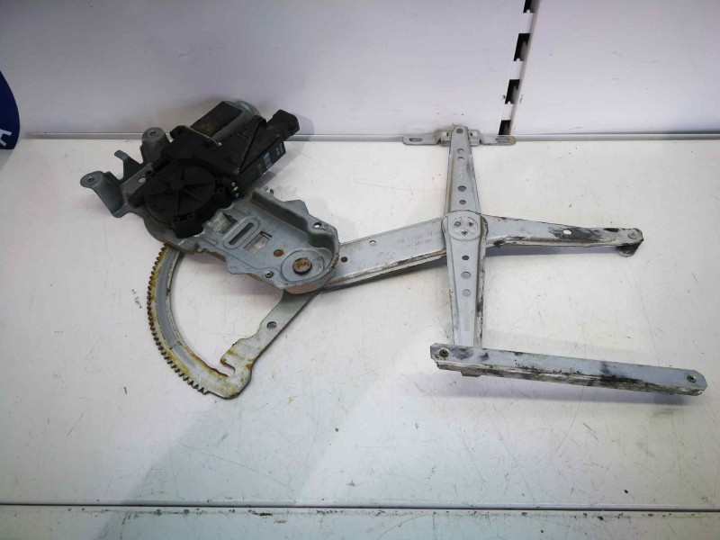 Recambio de elevalunas delantero izquierdo para opel corsa c 1.2 16v cat (z 12 xe / lw4) referencia OEM IAM 2446593  6 PINS