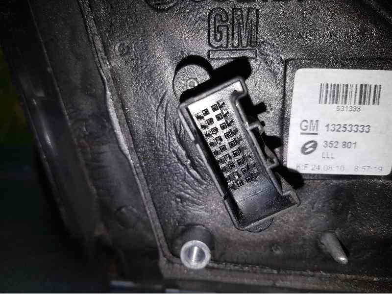 Recambio de retrovisor izquierdo para opel vectra c berlina comfort referencia OEM IAM 13253333 5 PINS ELECTRICO