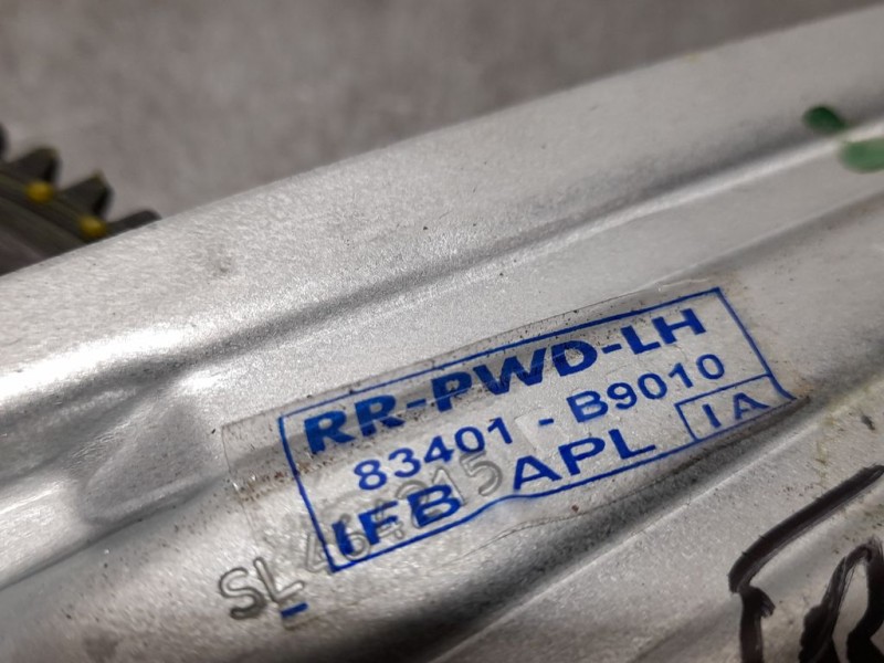 Recambio de elevalunas trasero izquierdo para hyundai i10 style referencia OEM IAM 83401B9010  ELECTRICO 2 PINES