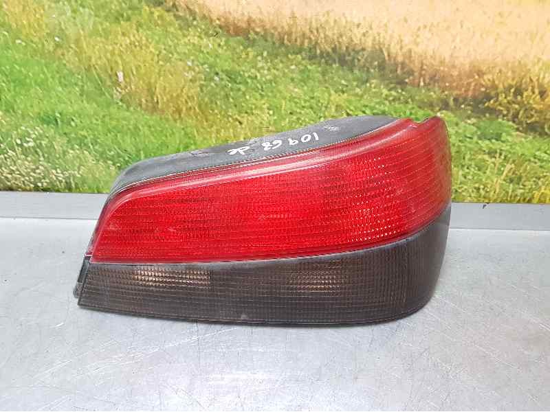 Recambio de piloto trasero derecho para peugeot 306 berlina 3/4/5 puertas (s2) graffic referencia OEM IAM   TOCADO VER FOTOS