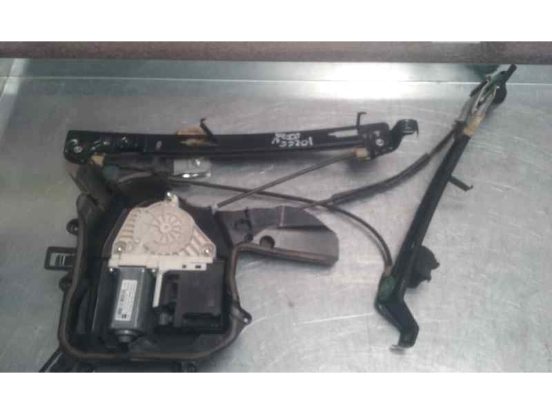 Recambio de elevalunas delantero izquierdo para seat leon (1p1) emocion referencia OEM IAM 1T0959701AD  ELECTRICO