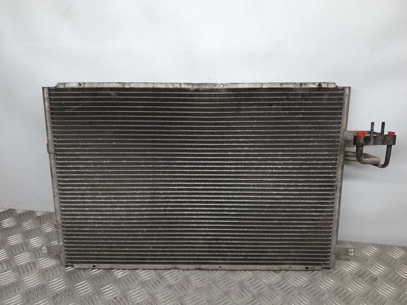 Recambio de condensador / radiador aire acondicionado para kia carens 2.0 crdi lx monovolumen referencia OEM IAM D466430350 DOOW