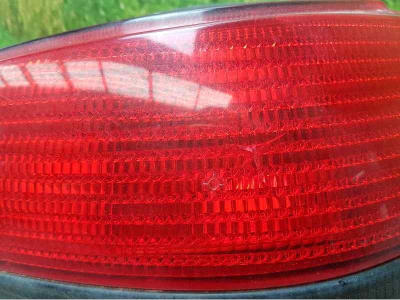 Recambio de piloto trasero derecho para peugeot 306 berlina 3/4/5 puertas (s2) graffic referencia OEM IAM   TOCADO VER FOTOS