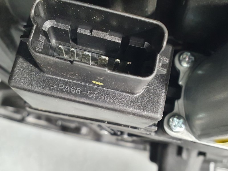 Recambio de elevalunas delantero derecho para kia cee´d concept plus referencia OEM IAM 82480A2111  ELÉCTRICO 6 PINS