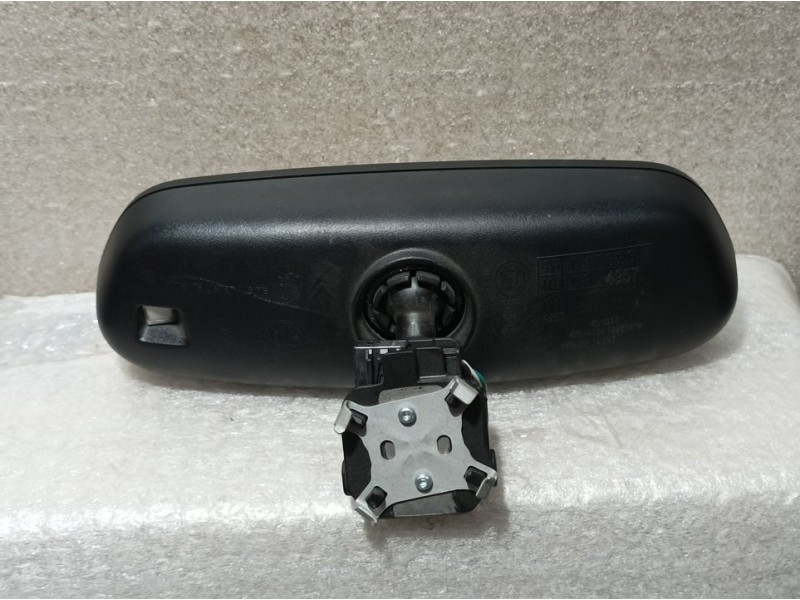 Recambio de espejo interior para peugeot 3008 gt line referencia OEM IAM 98088311XT  