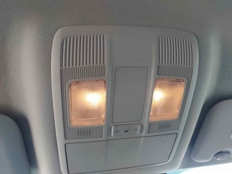 Recambio de luz interior para mazda 3 lim. () black tech edition referencia OEM IAM KD4569971  