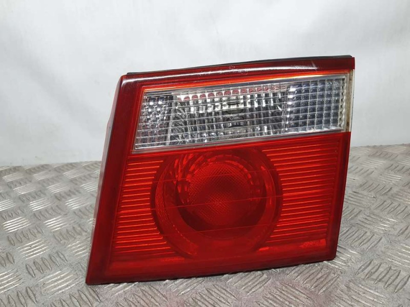 Recambio de piloto trasero derecho para kia carens 2.0 crdi lx monovolumen referencia OEM IAM SIN REF  INTERIOR