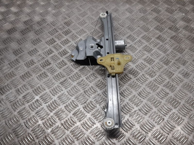 Recambio de elevalunas delantero izquierdo para renault clio iv dynamique referencia OEM IAM SIN REF  ELECTRICO 6 PINES