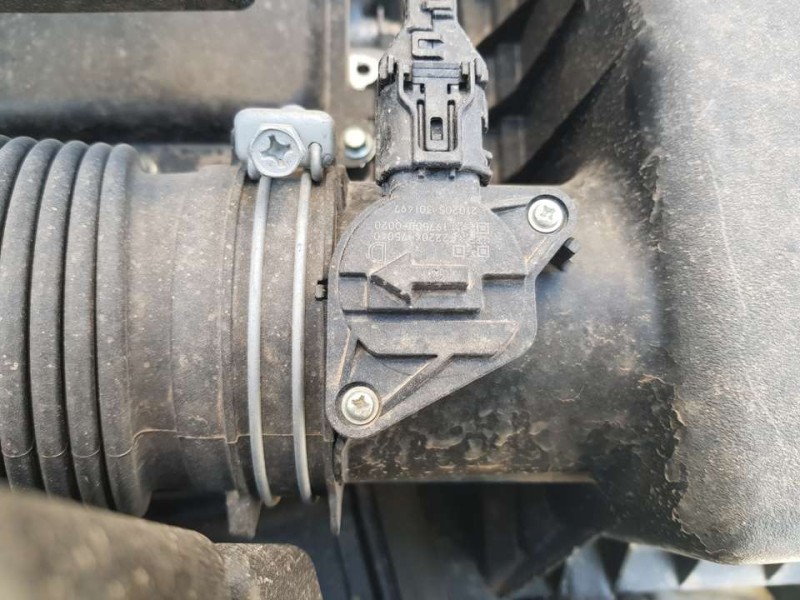 Recambio de caudalimetro para toyota rav4 hybrid 4x2 advance referencia OEM IAM 2220475040  