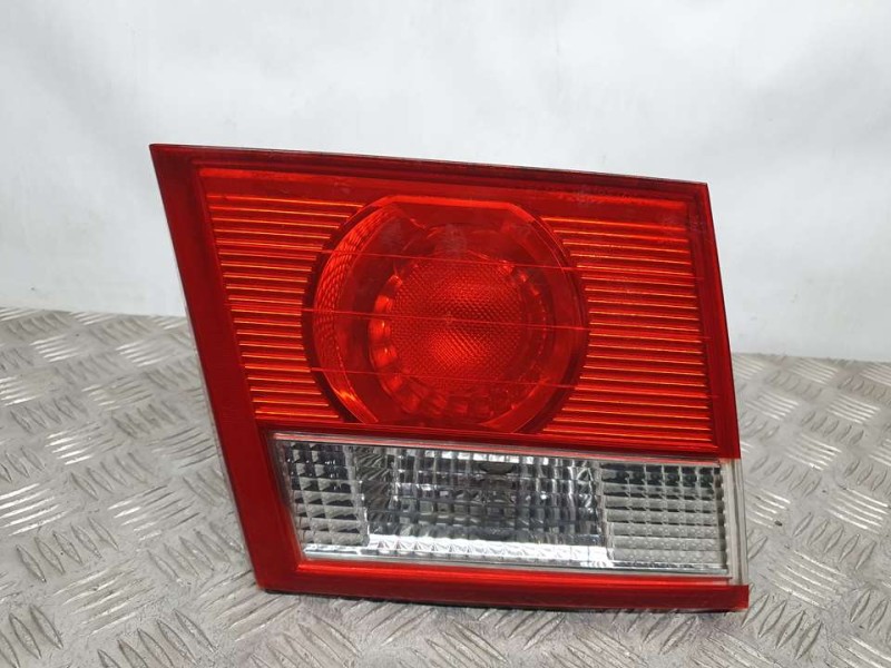 Recambio de piloto trasero izquierdo para kia carens 2.0 crdi lx monovolumen referencia OEM IAM SIN REF  INTERIOR