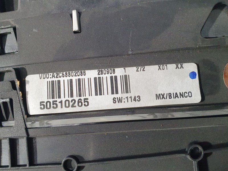Recambio de cuadro instrumentos para alfa romeo mito (145) distinctive referencia OEM IAM 50510265 A2C53302036 CONTINENTAL