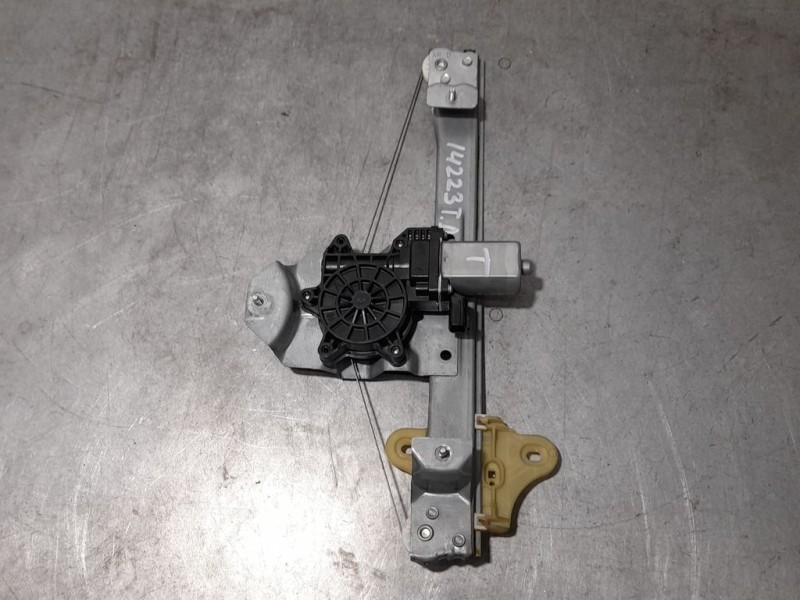 Recambio de elevalunas trasero derecho para renault clio iv dynamique referencia OEM IAM 827008880  ELECTRICO 2 PINES