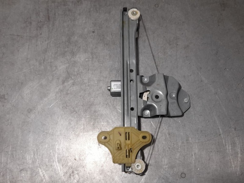 Recambio de elevalunas trasero derecho para renault clio iv dynamique referencia OEM IAM 827008880  ELECTRICO 2 PINES