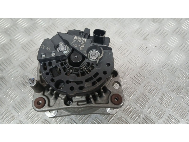 Recambio de alternador para skoda fabia ii (542) 1.4 tdi referencia OEM IAM 045903023 BOSCH 0124325012