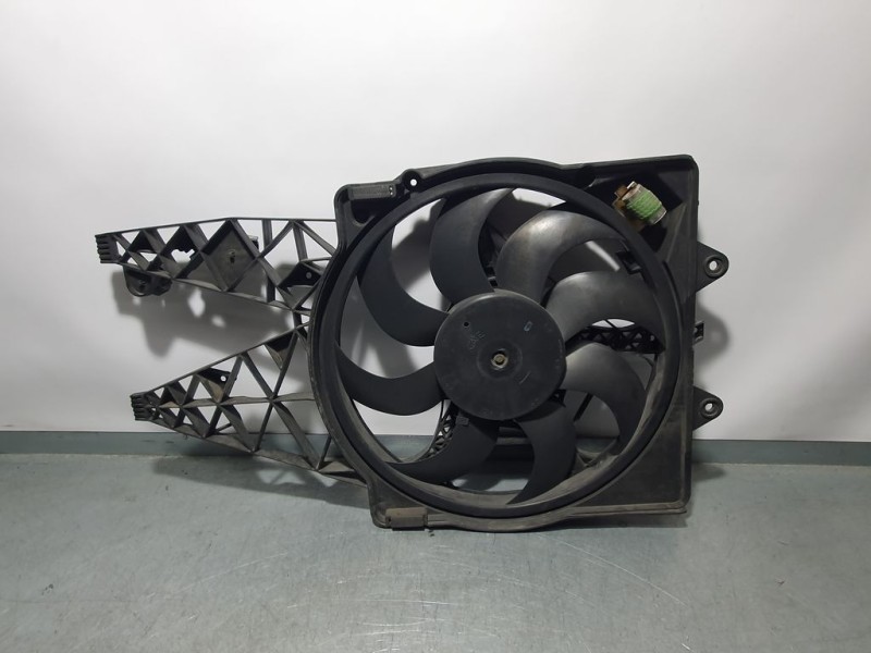 Recambio de electroventilador para alfa romeo mito (145) distinctive referencia OEM IAM 505083670 886300000 DENSO