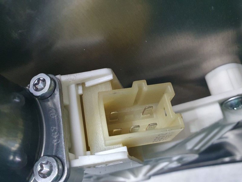 Recambio de elevalunas trasero derecho para mercedes-benz clase c (w204) berlina c 220 cdi (204.008) referencia OEM IAM A2045406