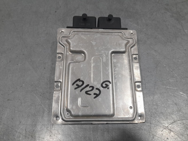 Recambio de centralita motor uce para fiat panda (312_, 319_) 1.0 mild hybrid (312.pyd1b) referencia OEM IAM 52253831  