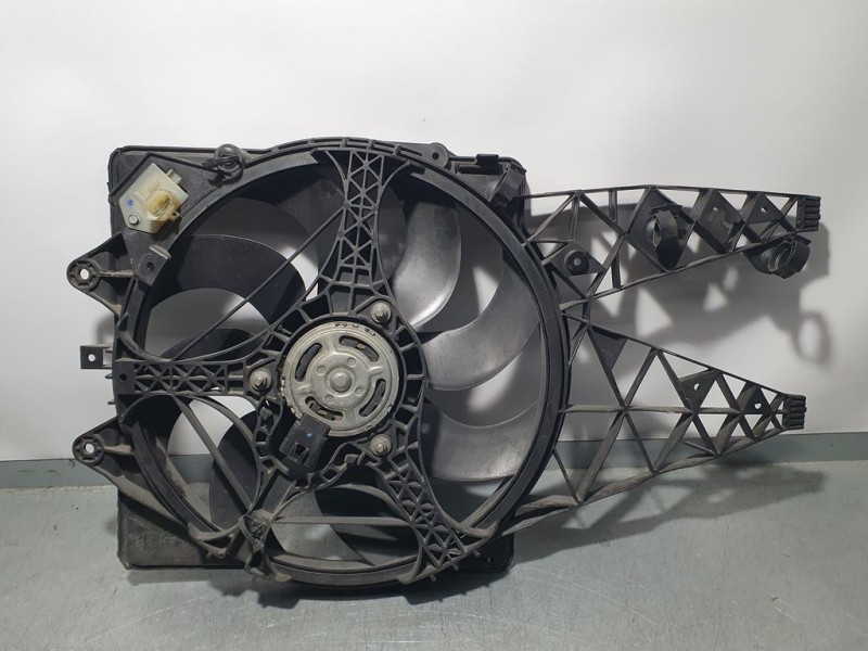 Recambio de electroventilador para alfa romeo mito (145) distinctive referencia OEM IAM 505083670 886300000 DENSO