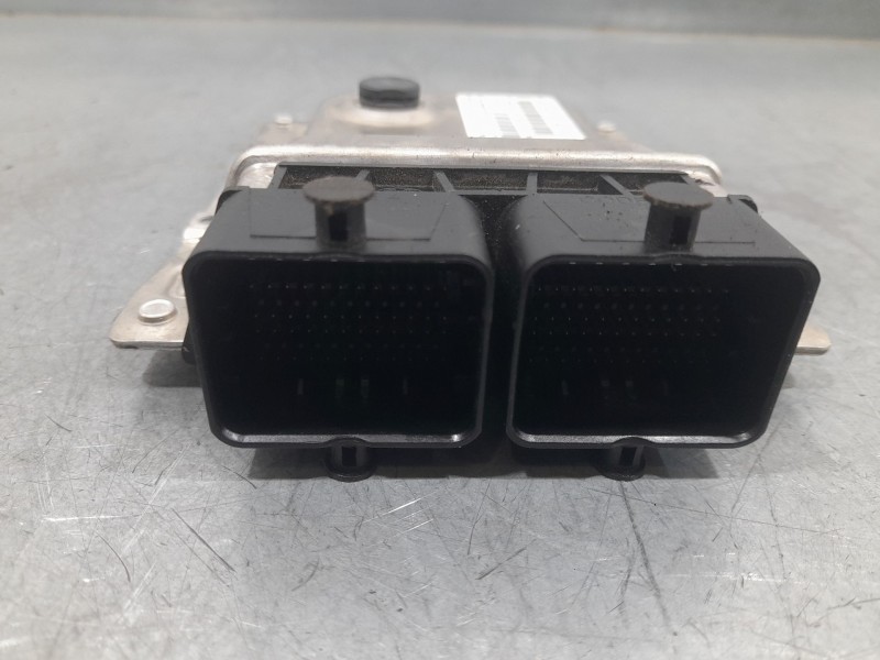 Recambio de centralita motor uce para fiat panda (312_, 319_) 1.0 mild hybrid (312.pyd1b) referencia OEM IAM 52253831  