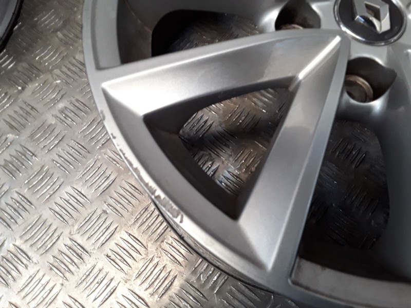 Recambio de juego llantas aluminio para renault megane iv hatchback (b9a/m/n_) 1.2 tce 130 (b9mr) referencia OEM IAM 6.5X16 5 TO