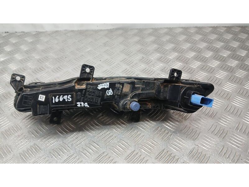 Recambio de piloto delantero izquierdo para peugeot 308 sw iii (fc_, fj_, fr_, f4_, fn_) bluehdi 130 (fcyhzl, fcyhzt) referencia