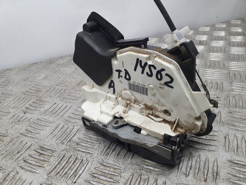 Recambio de cerradura puerta trasera derecha para volkswagen polo (6c1) bluemotion referencia OEM IAM 6R4839016A  