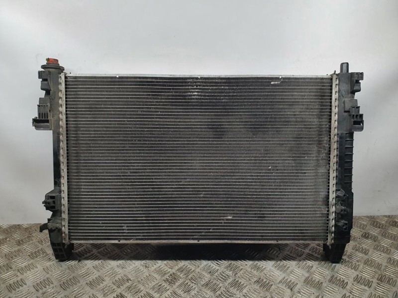 Recambio de radiador agua para mercedes-benz clase b (w245) 200 cdi (245.208) referencia OEM IAM A1695002003 BEHR 