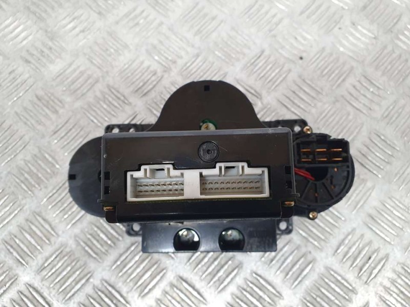 Recambio de mando calefaccion / aire acondicionado para kia carens 2.0 crdi lx monovolumen referencia OEM IAM 0K2FA61190  