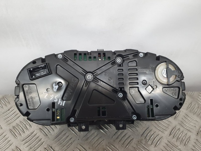 Recambio de cuadro instrumentos para volkswagen polo (6c1) bluemotion referencia OEM IAM 6C0920731D A2C96768100 