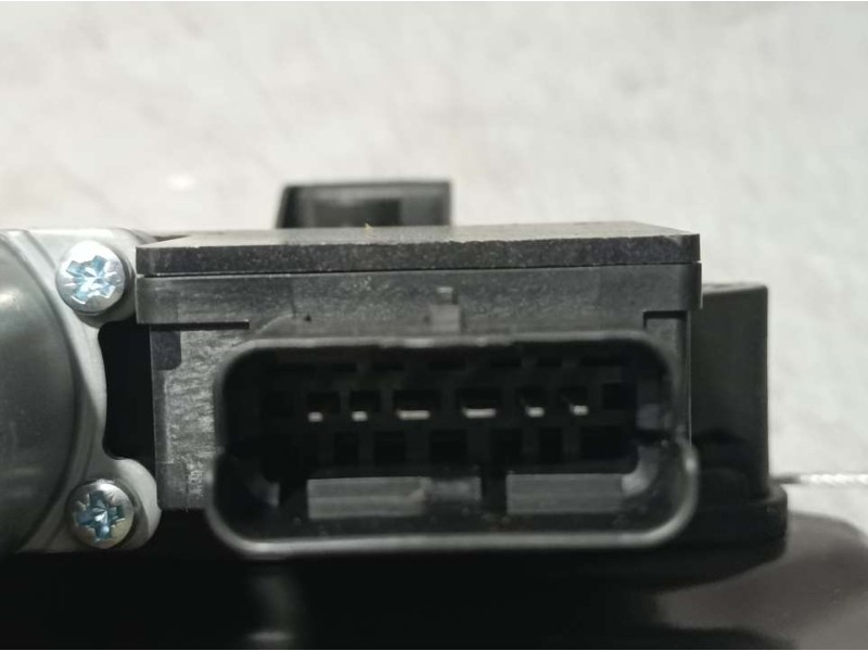 Recambio de elevalunas delantero izquierdo para renault kadjar business referencia OEM IAM 807218568R  ELECTRICO