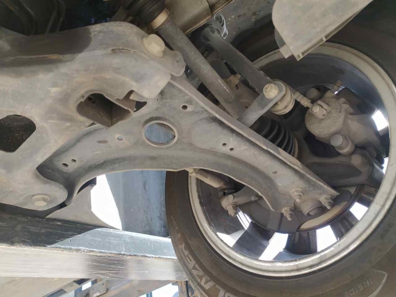 Recambio de brazo suspension inferior delantero izquierdo para seat arona style edition referencia OEM IAM 2Q0407151D  