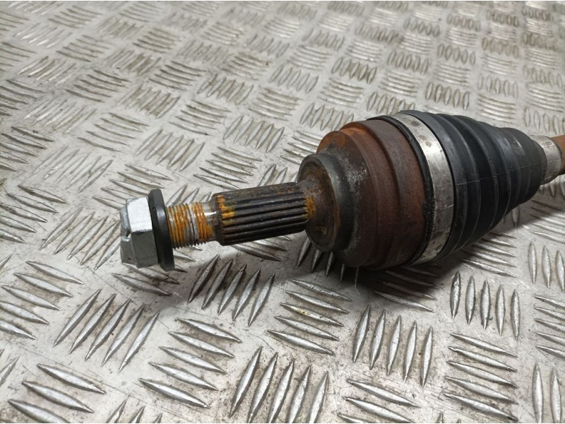 Recambio de transmision delantera izquierda para renault clio iv dynamique referencia OEM IAM 391017355R  