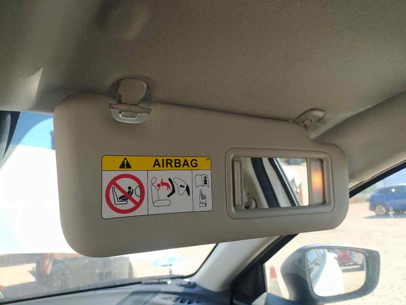 Recambio de parasol derecho para mazda 3 lim. () black tech edition referencia OEM IAM BHS269270A75  