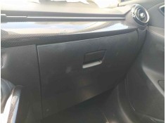 Recambio de guantera para mazda 2 lim. () black tech edition referencia OEM IAM DG7R6403002  