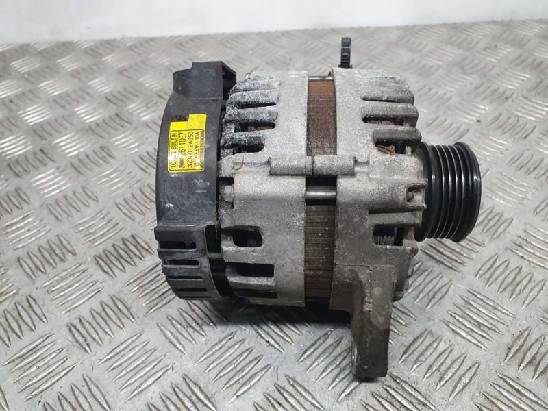 Recambio de alternador para kia cee´d business referencia OEM IAM 373002A850 2611067 VALEO