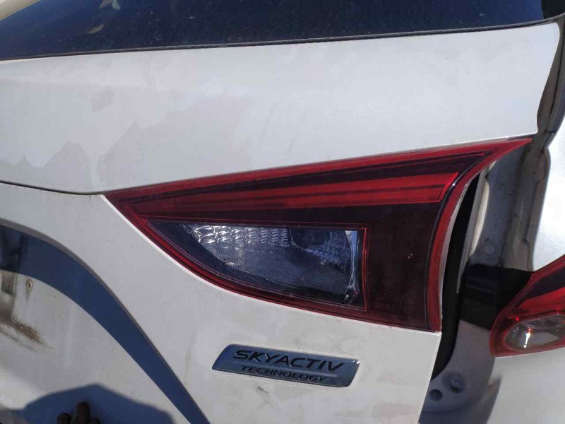 Recambio de piloto trasero derecho para mazda 3 lim. () black tech edition referencia OEM IAM BJT7513F0A  