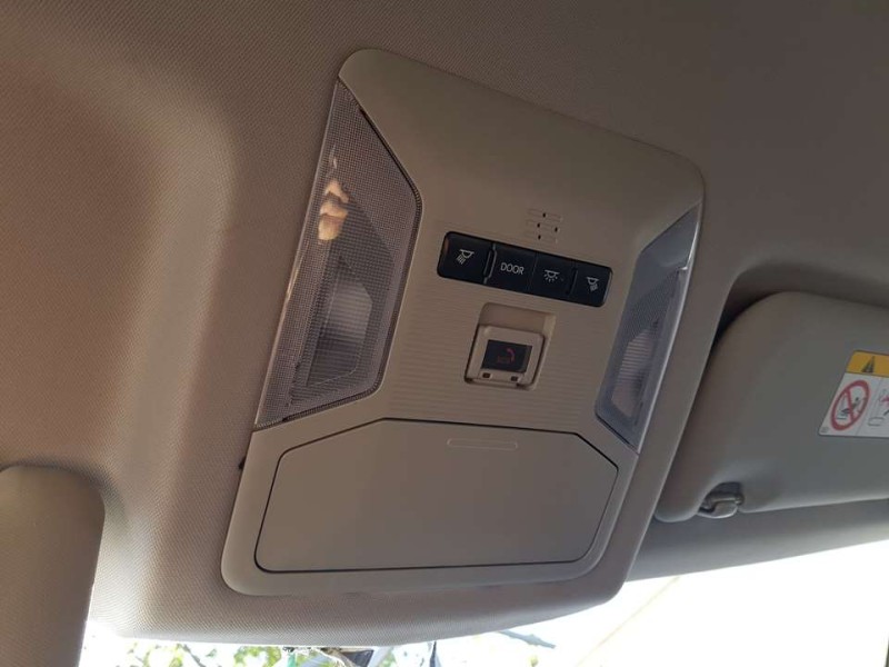 Recambio de luz interior para toyota rav4 hybrid 4x2 advance referencia OEM IAM 8120842120B0  