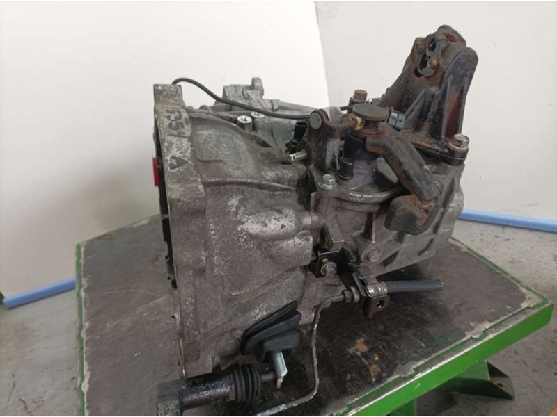 Recambio de caja cambios para kia cee´d business referencia OEM IAM WCJ6E 978233 6 VELOCIDADES