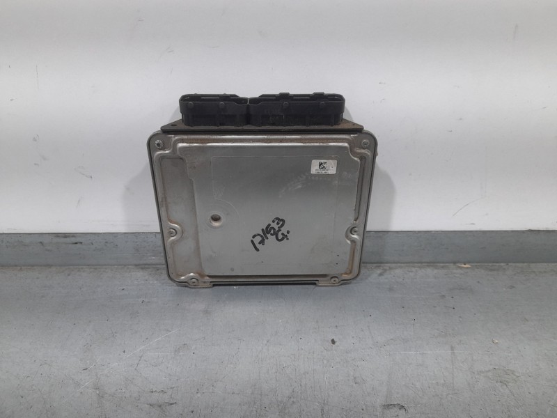 Recambio de centralita motor uce para toyota auris (_e15_) 1.4 d-4d (nde150_) referencia OEM IAM 8966102E10 BOSCH 0281013413