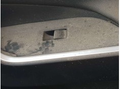 Recambio de mando elevalunas delantero derecho para toyota rav4 hybrid 4x2 advance referencia OEM IAM 8481012100  