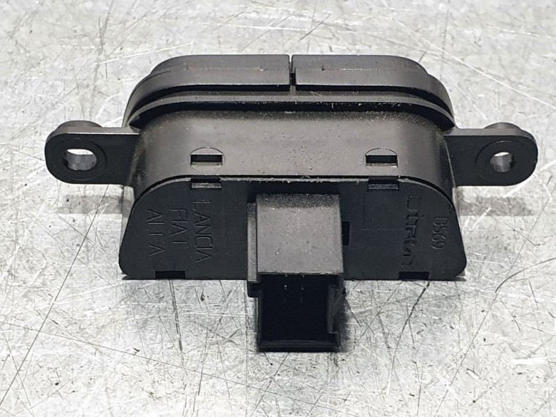 Recambio de warning para alfa romeo mito (145) distinctive referencia OEM IAM 156087359  