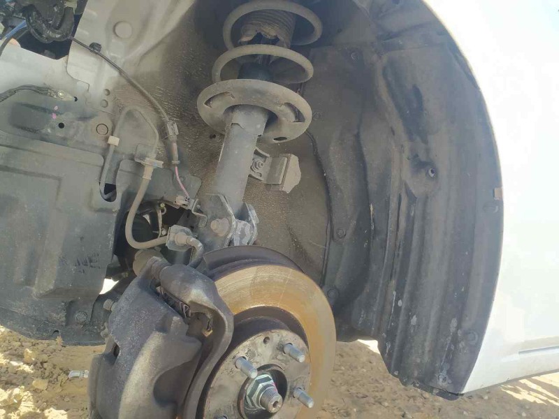 Recambio de plastico pase rueda del. izq. para mazda 3 lim. () black tech edition referencia OEM IAM B45A56140H  