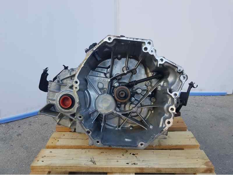 Recambio de caja cambios para nissan x-trail (t32) tekna referencia OEM IAM 4BR1D 5942279 6VELOCIADES