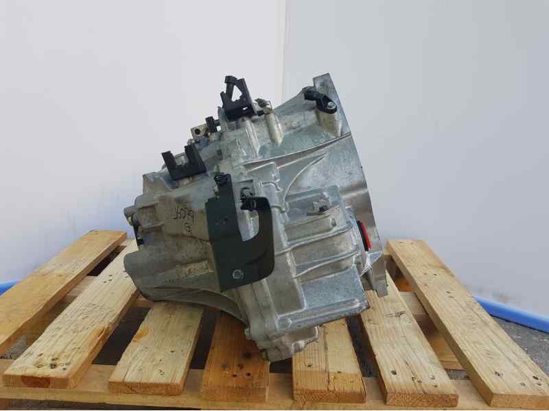 Recambio de caja cambios para nissan x-trail (t32) tekna referencia OEM IAM 4BR1D 5942279 6VELOCIADES