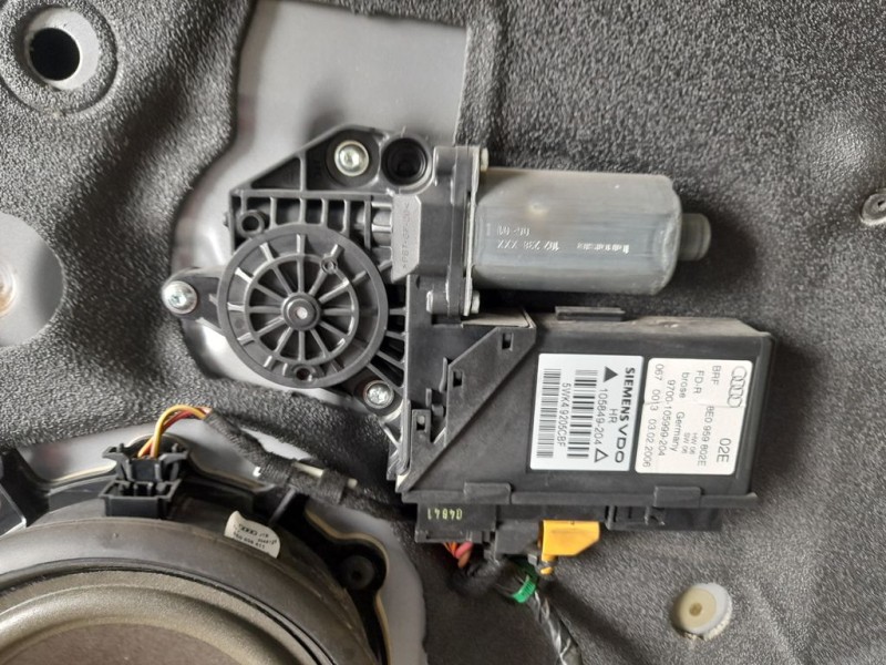 Recambio de elevalunas trasero derecho para audi a4 avant (8e) 2.0 tdi quattro (dpf) referencia OEM IAM 8E0839462C  5WK49205CBF 