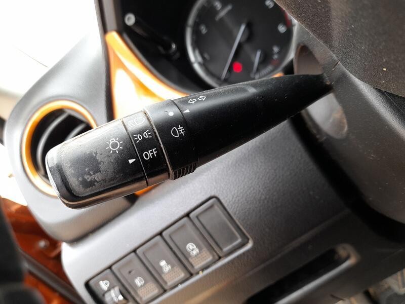 Recambio de mando luces y limpia para suzuki vitara (ly) 1.6 ddis (apk 416d) referencia OEM IAM 3721061M60000 3721061M60000 LUCE