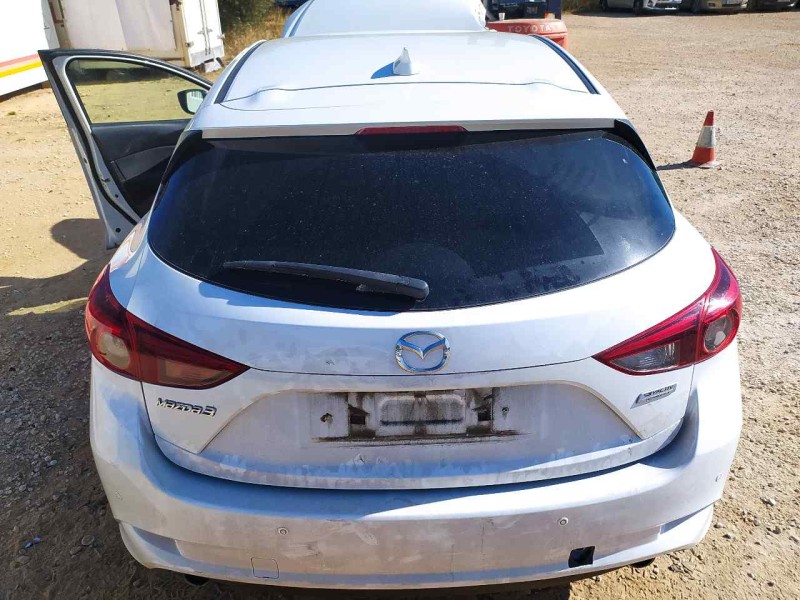 Recambio de porton trasero para mazda 3 lim. () black tech edition referencia OEM IAM BHY16202XB  