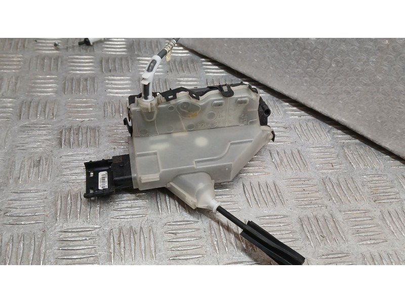 Recambio de cerradura puerta delantera derecha para toyota proace furgoneta (mdz_) 1.5 d4d (mdz8) referencia OEM IAM 084140  169
