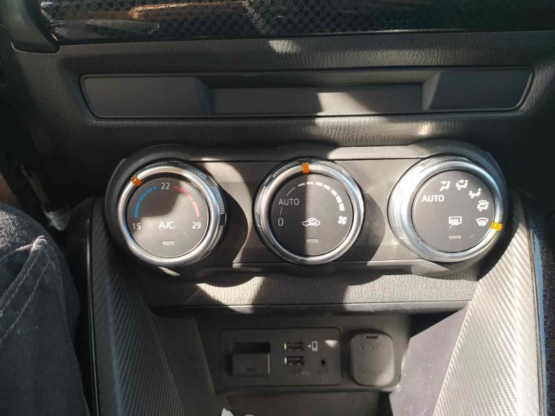 Recambio de mando climatizador para mazda 2 lim. () black tech edition referencia OEM IAM DG7N61190E  